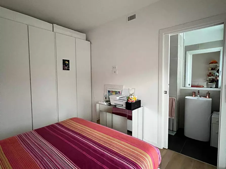 Immagine 7 di Appartamento in vendita  in Viale Emilia a Riccione