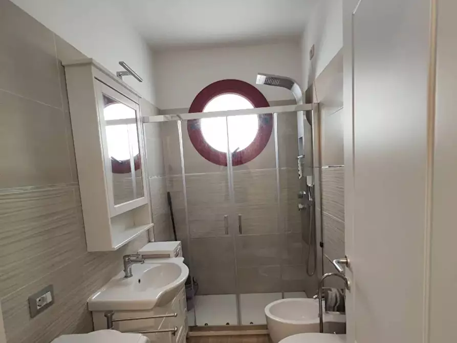 Immagine 6 di Appartamento in affitto  in Viale Tasso a Riccione