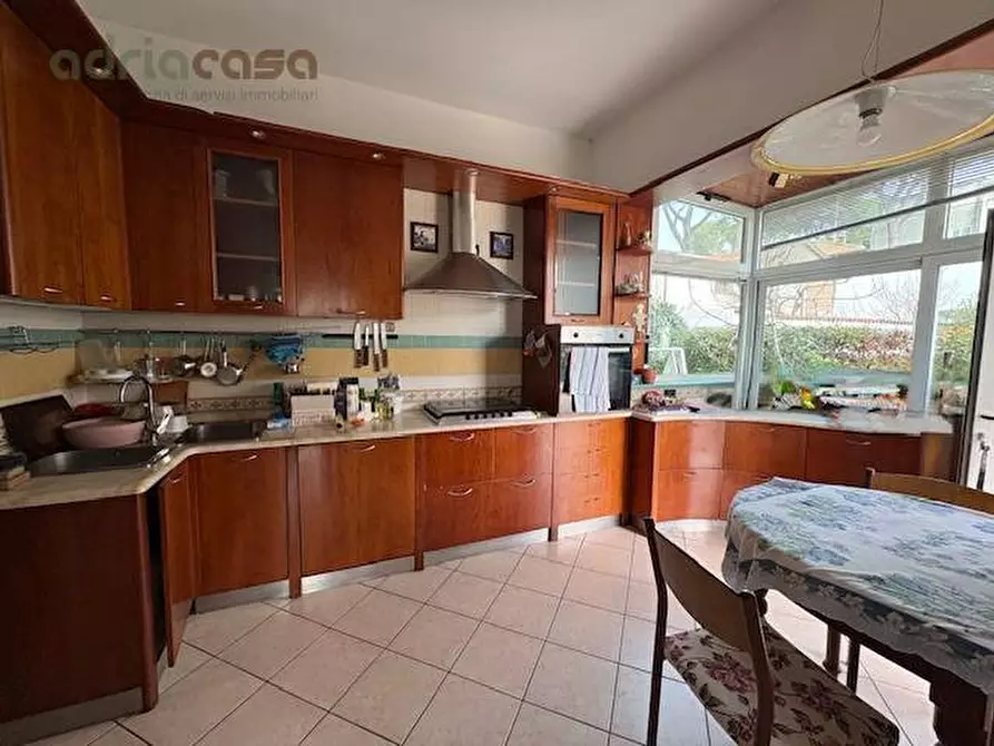 Immagine 3 di Appartamento in vendita  in Viale Trento Trieste a Riccione