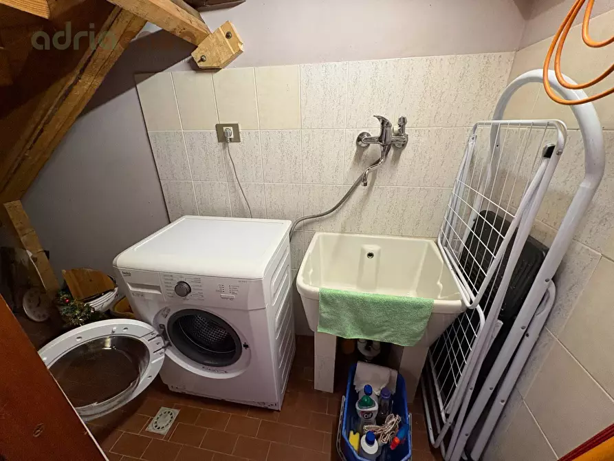 Immagine 13 di Casa indipendente in affitto  in Via Indipendenza a Monte Colombo