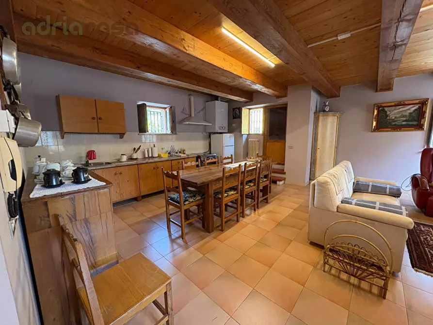 Immagine 4 di Casa indipendente in affitto  in Via Indipendenza a Monte Colombo