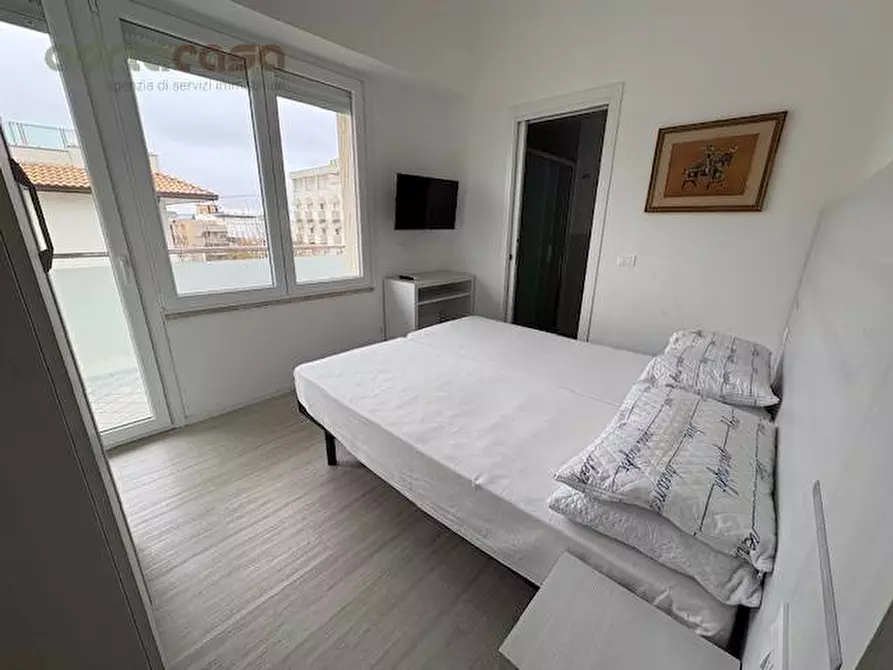 Immagine 5 di Appartamento in affitto  in Viale D'Annunzio a Riccione