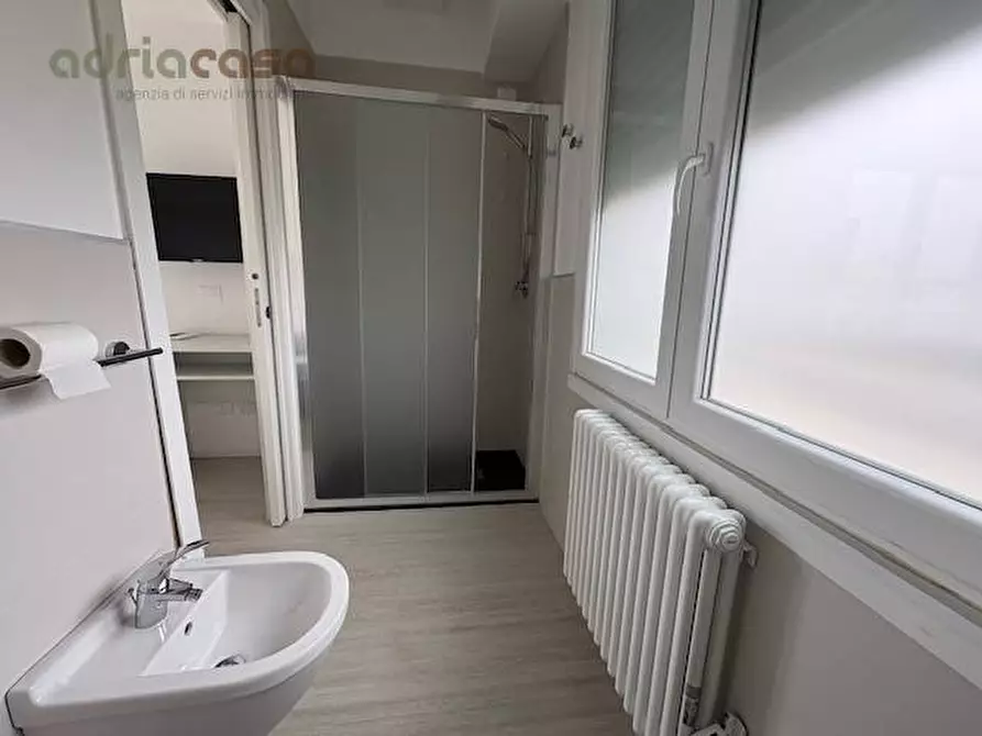 Immagine 7 di Appartamento in affitto  in Viale D'Annunzio a Riccione