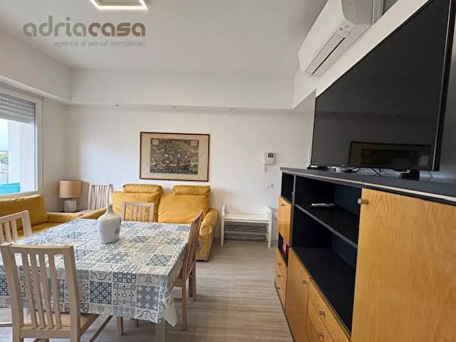 Immagine 4 di Appartamento in affitto  in Viale D'Annunzio a Riccione