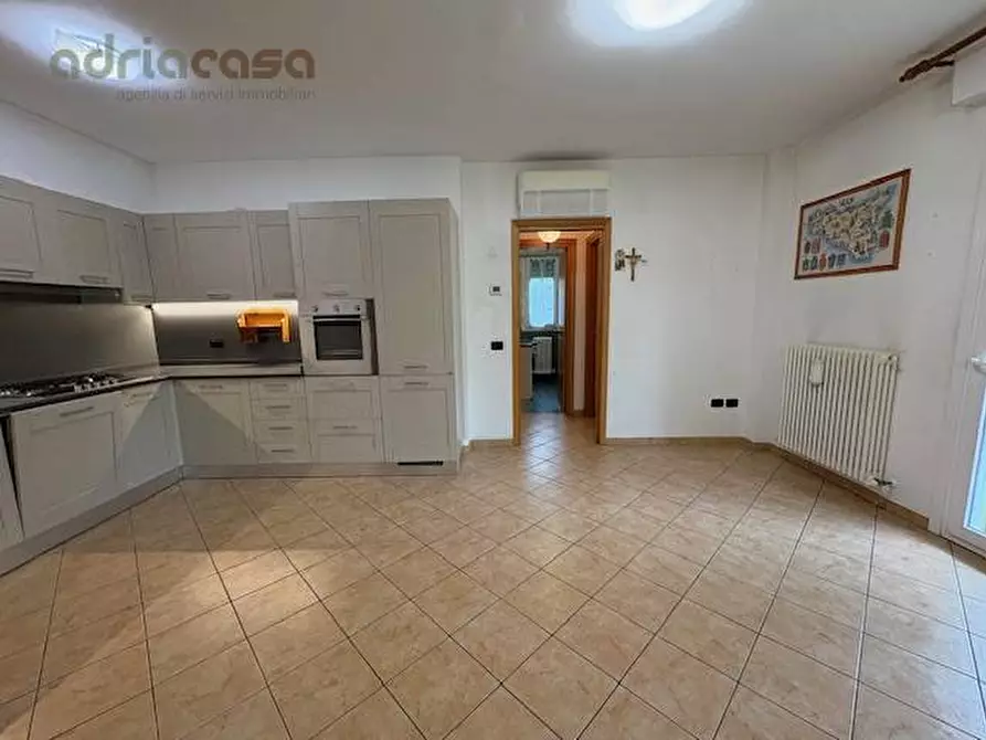 Immagine 1 di Appartamento in vendita  in Via Del Giglio a Cattolica