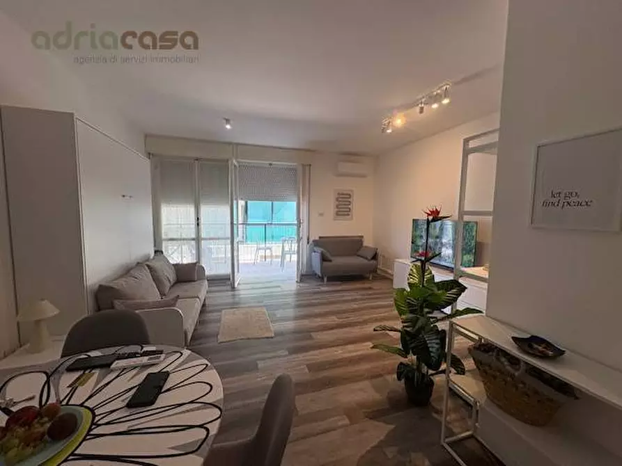 Immagine 8 di Appartamento in affitto  in Viale Dante Alighieri a Riccione