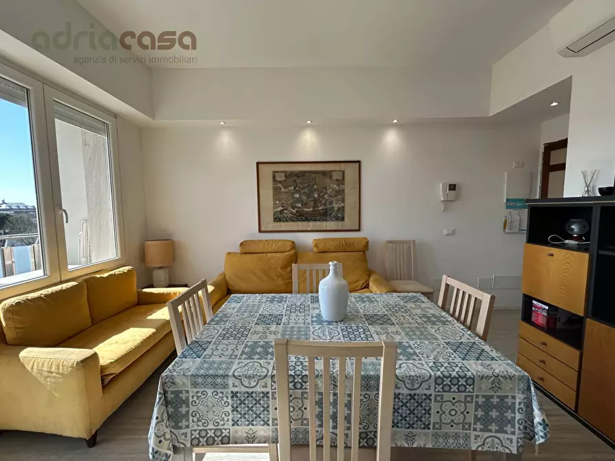 Immagine 3 di Appartamento in affitto  in Viale D'Annunzio a Riccione