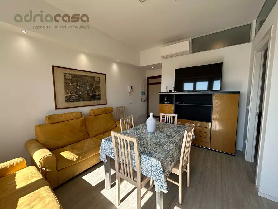 Immagine 4 di Appartamento in affitto  in Viale D'Annunzio a Riccione