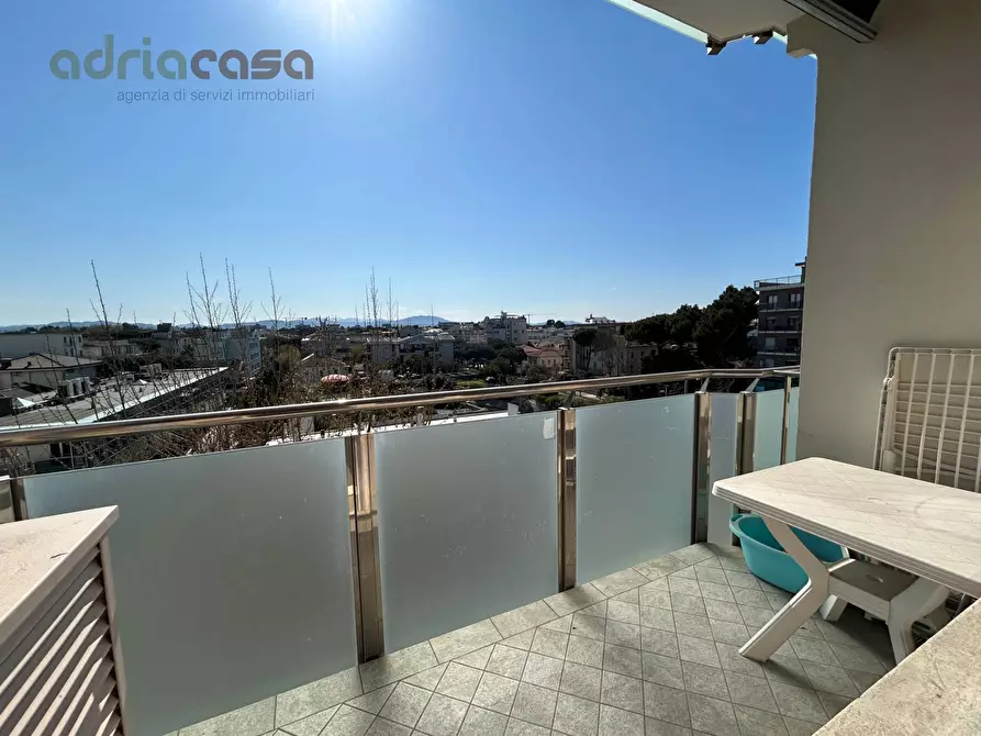 Immagine 5 di Appartamento in affitto  in Viale D'Annunzio a Riccione