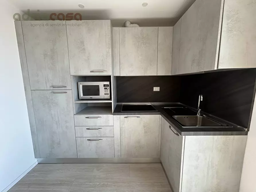 Immagine 7 di Appartamento in affitto  in Viale D'Annunzio a Riccione