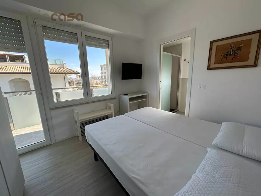 Immagine 11 di Appartamento in affitto  in Viale D'Annunzio a Riccione