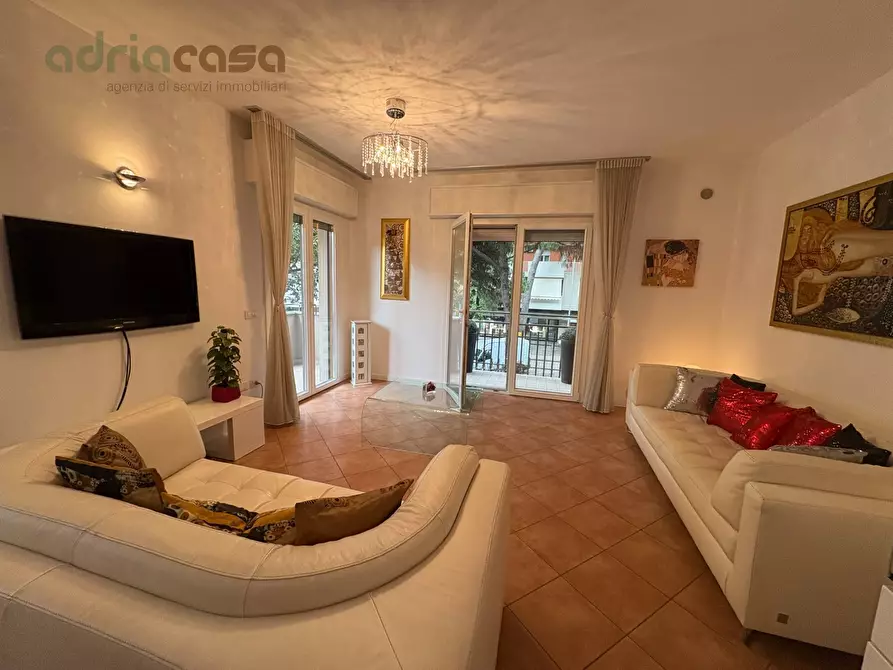 Immagine 1 di Appartamento in affitto  in Viale Emilia a Riccione