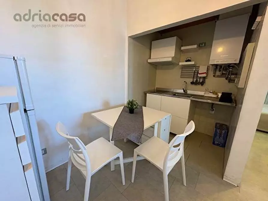 Immagine 3 di Appartamento in affitto  in Viale Finale Ligure a Riccione