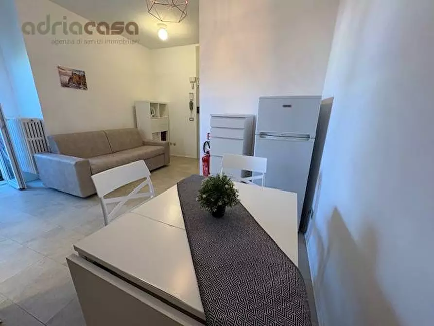 Immagine 2 di Appartamento in affitto  in Viale Finale Ligure a Riccione