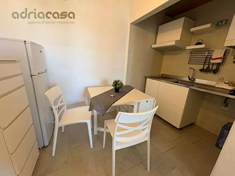 Immagine 4 di Appartamento in affitto  in Viale Finale Ligure a Riccione