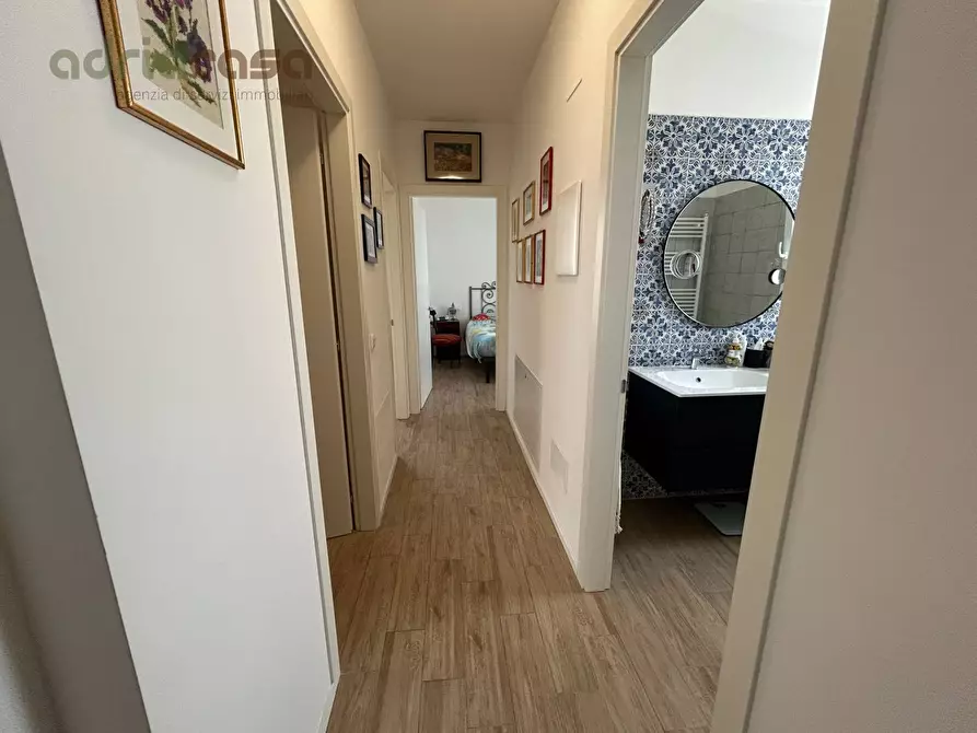 Immagine 10 di Appartamento in vendita  in Via della Repubblica a Coriano