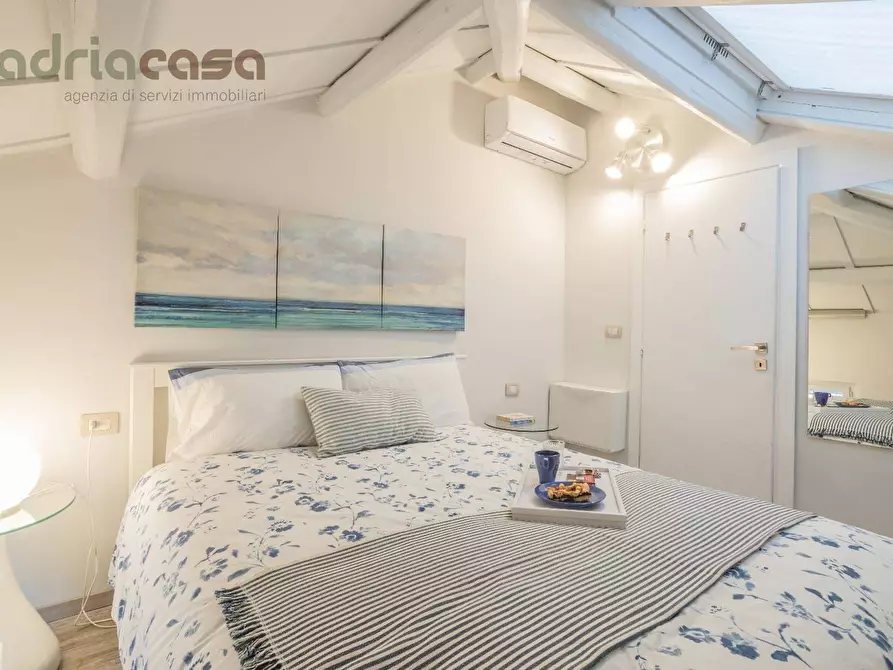 Immagine 10 di Appartamento in vendita  in Viale Verdi a Riccione