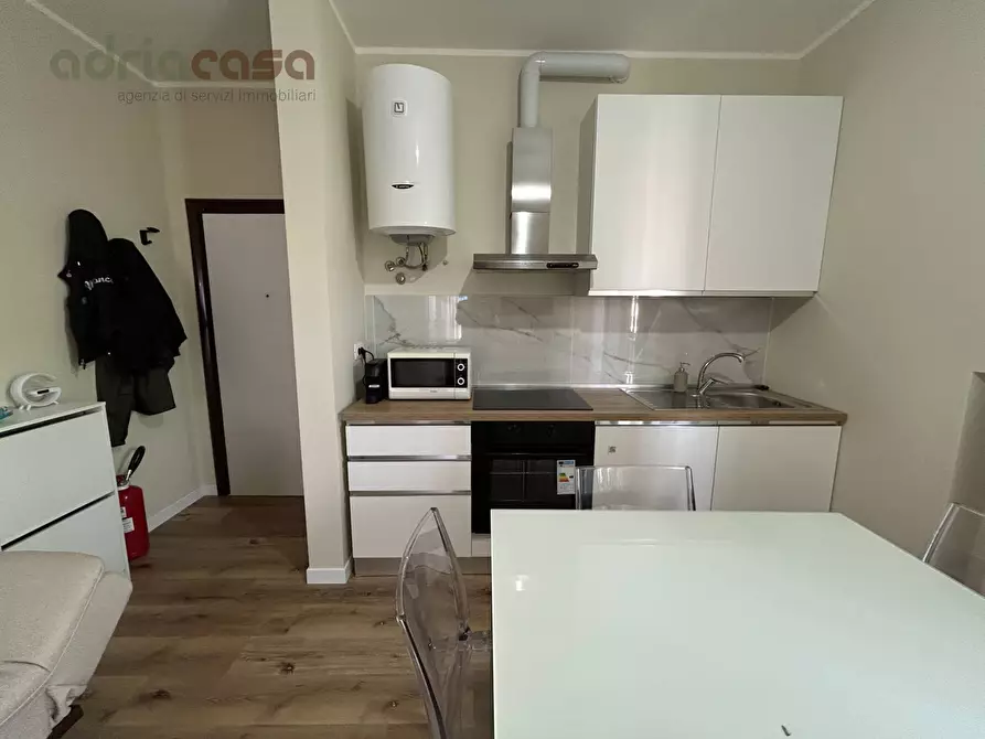 Immagine 3 di Appartamento in affitto  in Viale Finale Ligure a Riccione