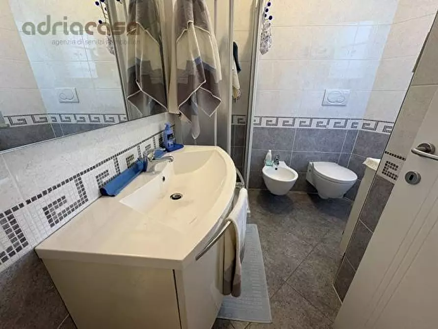 Immagine 10 di Appartamento in vendita  in Corso Fratelli Cervi a Riccione