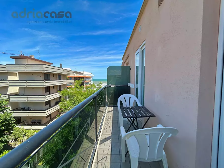 Immagine 10 di Appartamento in affitto  in Viale Dante Alighiei a Riccione
