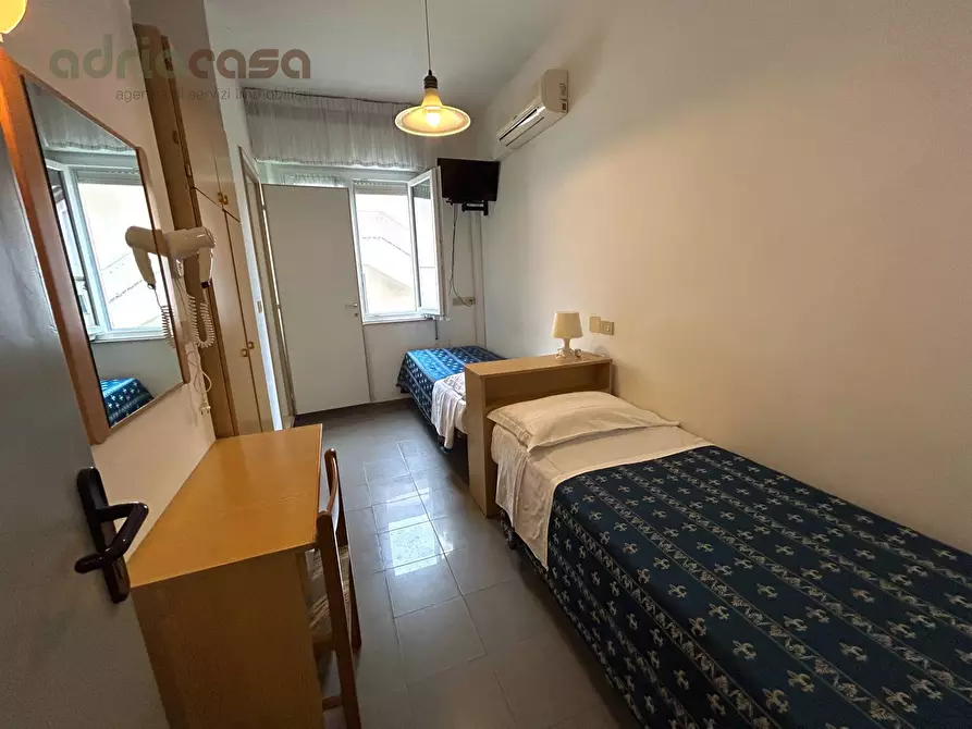 Immagine 13 di Appartamento in affitto  in Viale Dante Alighieri a Riccione