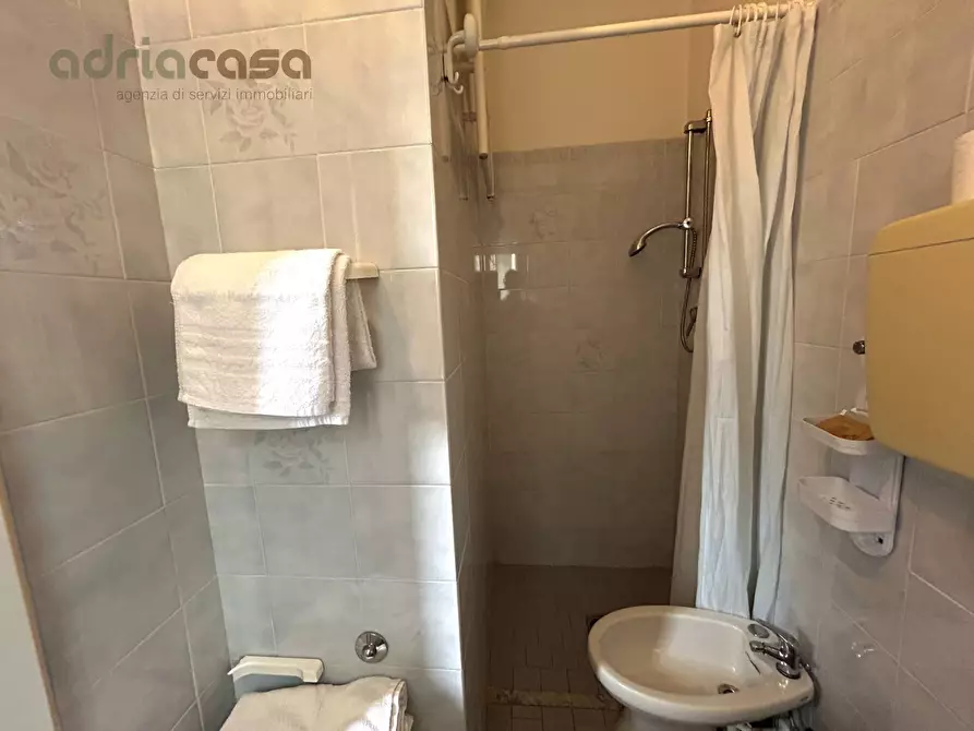 Immagine 16 di Appartamento in affitto  in Viale Dante Alighieri a Riccione