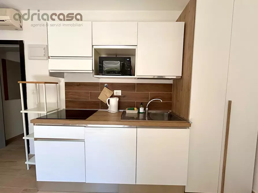 Immagine 2 di Appartamento in affitto  in Viale Dante Alighieri a Riccione