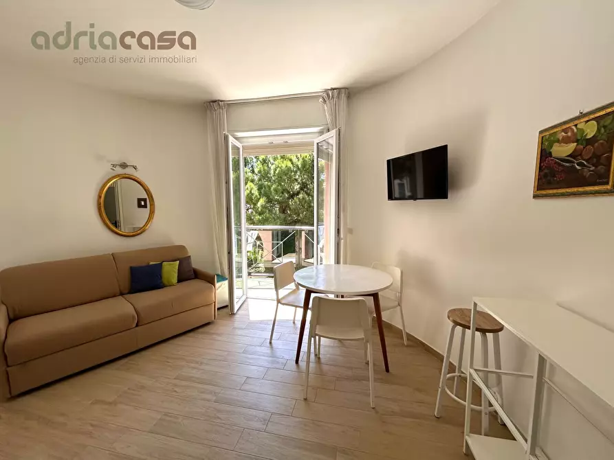 Immagine 4 di Appartamento in affitto  in Viale Dante Alighieri a Riccione