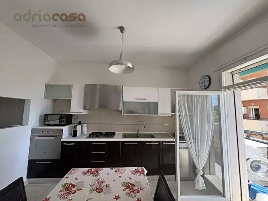Immagine 6 di Appartamento in affitto  in Viale Amendola a Riccione