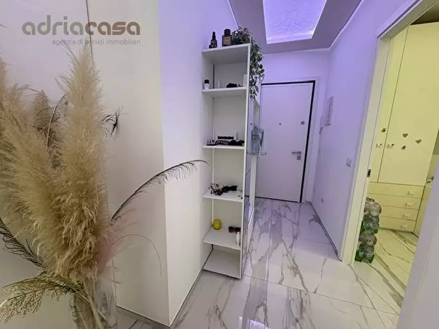 Immagine 7 di Appartamento in vendita  in Viale Regina Elena a Rimini