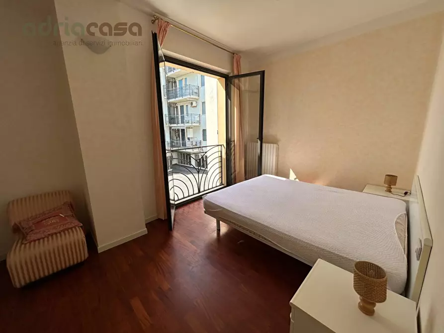 Immagine 8 di Appartamento in affitto  in Viale Ceccarini a Riccione