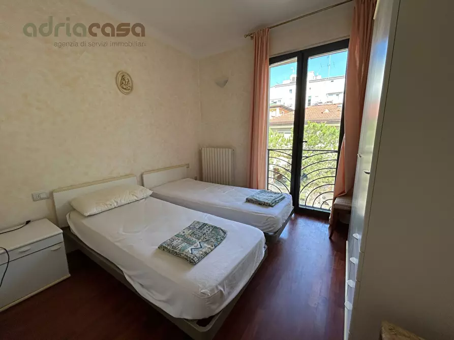 Immagine 10 di Appartamento in affitto  in Viale Ceccarini a Riccione