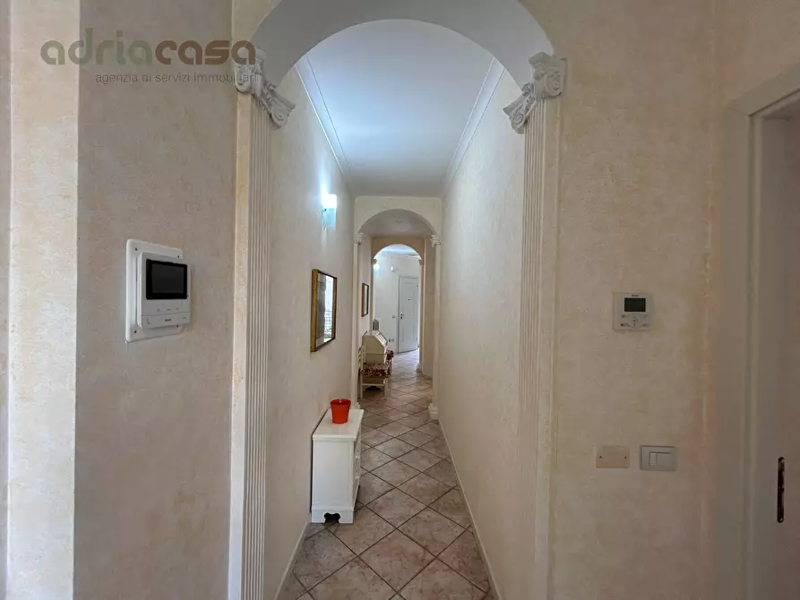 Immagine 13 di Appartamento in affitto  in Viale Ceccarini a Riccione
