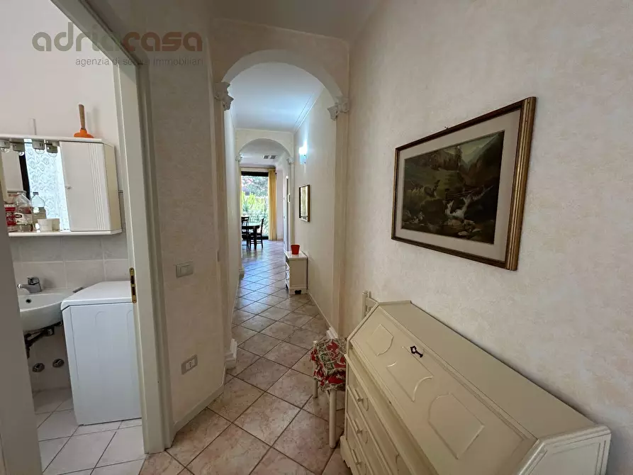 Immagine 15 di Appartamento in affitto  in Viale Ceccarini a Riccione