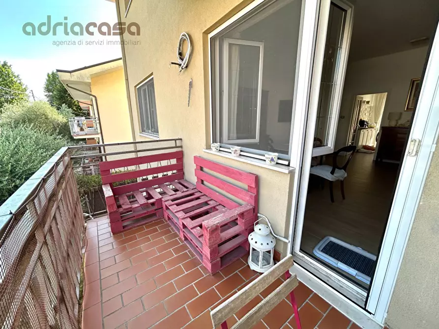 Immagine 4 di Appartamento in vendita  in Viale Emilia a Riccione