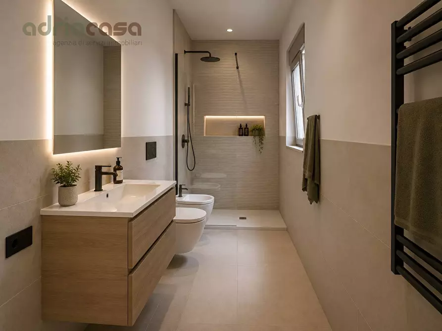 Immagine 4 di Appartamento in vendita  in Viale Massaua a Riccione