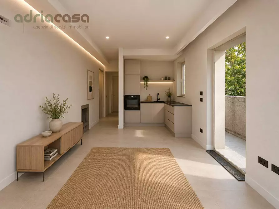 Immagine 3 di Appartamento in vendita  in Viale Massaua a Riccione