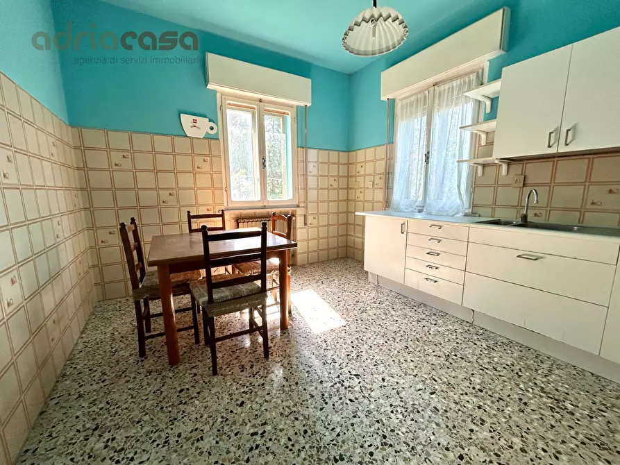 Immagine 17 di Casa indipendente in vendita  in Viale Abruzzi a Riccione
