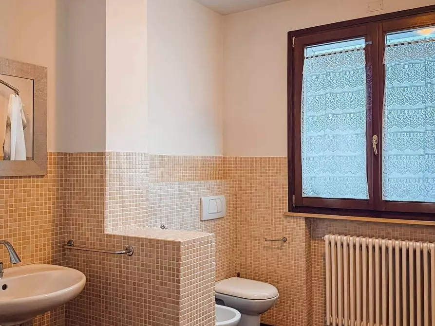 Immagine 5 di Villa in vendita  in Via Tavoleto a San Clemente