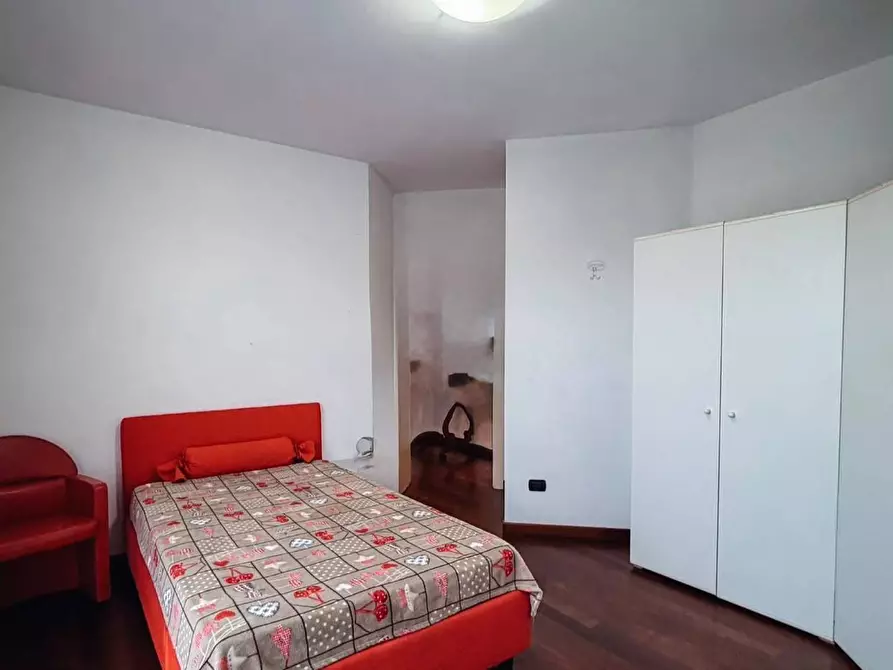 Immagine 12 di Villa in vendita  in Via Tavoleto a San Clemente