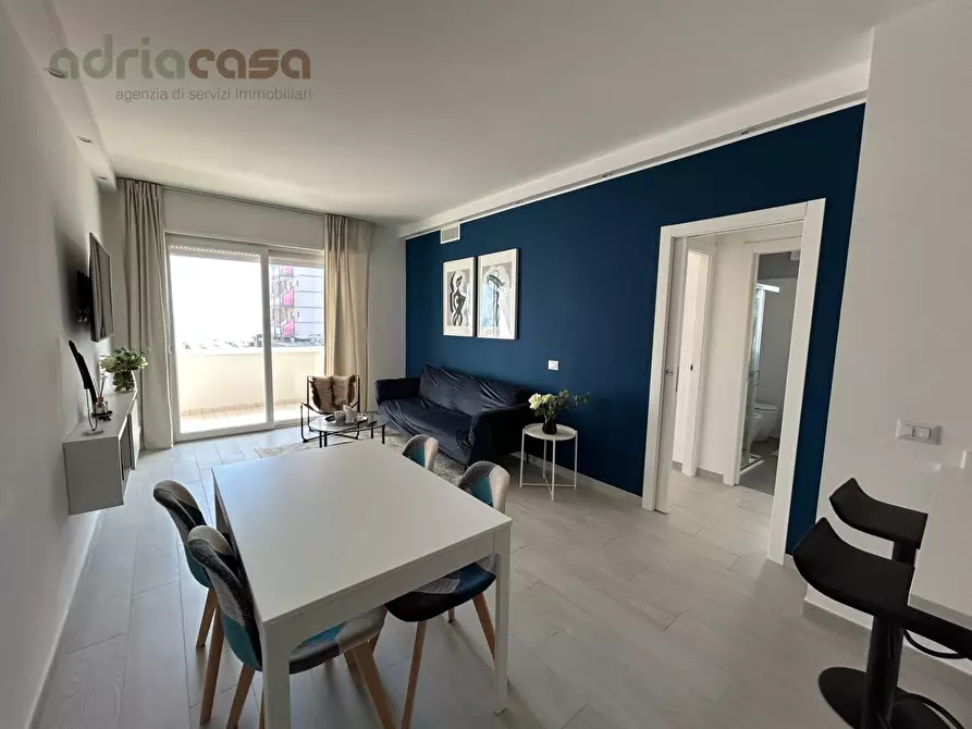 Immagine 4 di Appartamento in affitto  in Viale D'Annunzio a Riccione