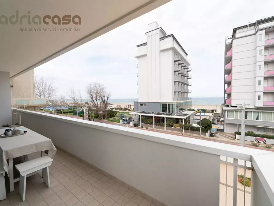 Immagine 12 di Appartamento in affitto  in Viale D'Annunzio a Riccione