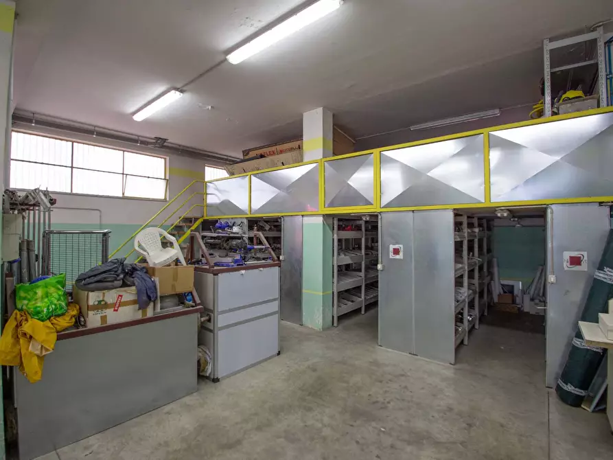Immagine 6 di Laboratorio in vendita  in Via Tronto 42/44 a Pescara