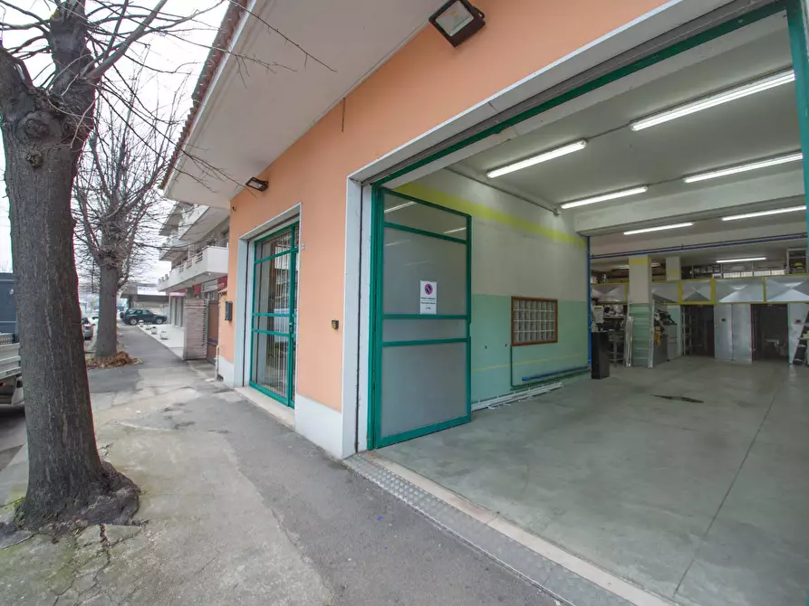 Immagine 4 di Laboratorio in vendita  in Via Tronto 42/44 a Pescara