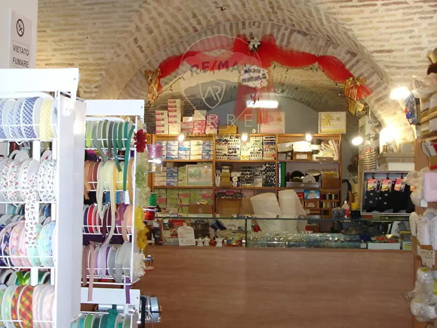 Immagine 2 di Locale commerciale in vendita  in via Mater Domini 16 a Chieti