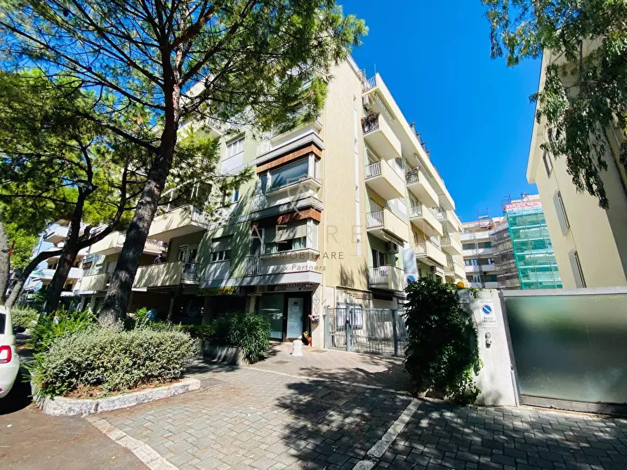 Immagine 8 di Appartamento in vendita  in Viale Kennedy 78 a Pescara