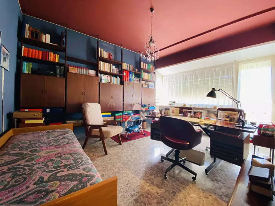 Immagine 27 di Appartamento in vendita  in Viale Kennedy 78 a Pescara