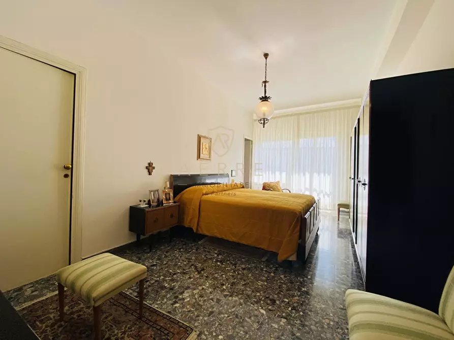 Immagine 36 di Appartamento in vendita  in Viale Kennedy 78 a Pescara