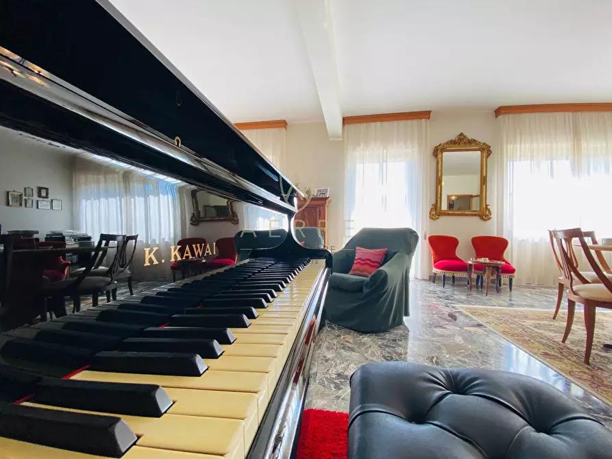 Immagine 50 di Appartamento in vendita  in Viale Kennedy 78 a Pescara