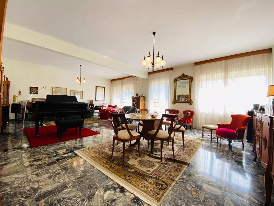 Immagine 40 di Appartamento in vendita  in Viale Kennedy 78 a Pescara